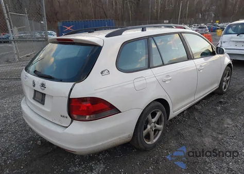 2013 Volkswagen Jetta Sportwagen 2.5L S z USA, uszkodzony, nr VIN 3VWPP7AJ6DM619499